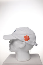 The Esso Club Paw Hat